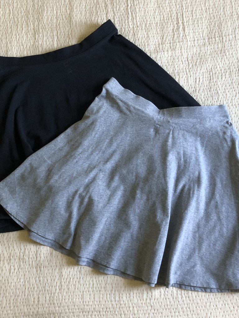 2 Skater Skirts - Black (M) & Gray (S) - Flare Mini - Good